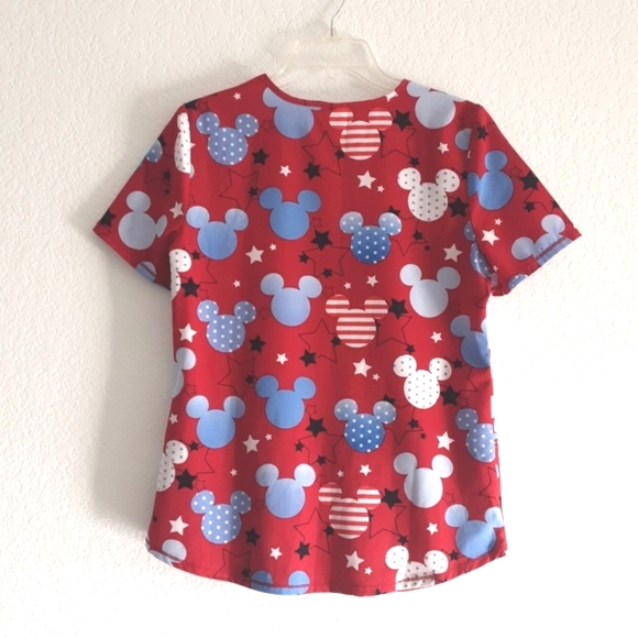 DISNEY patriotic Mickey Mouse scrub top NWOT - Picture 2 of 11